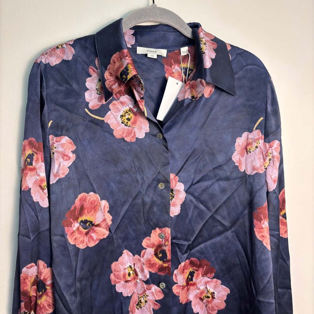 Vince 100% Silk Floral Blouse NWT Medium Navy Button Front Quiet Luxury Luxe - Picture 9 of 11